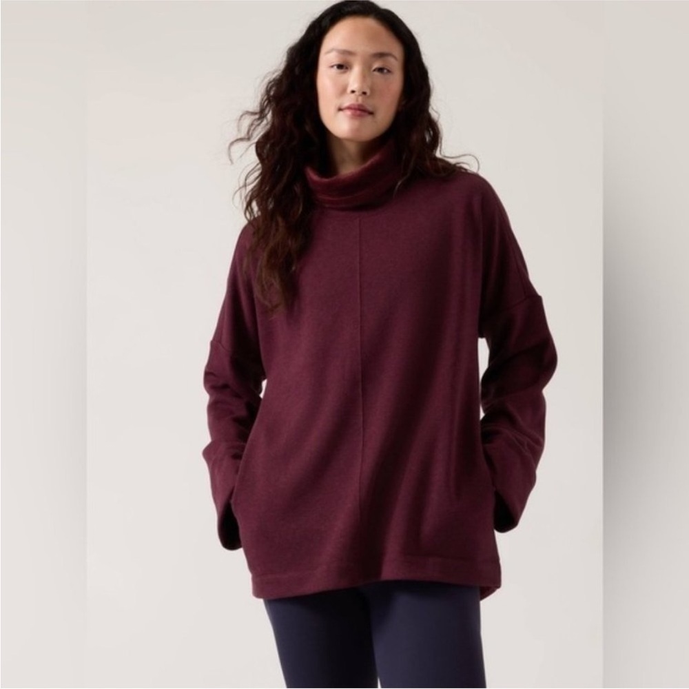 Athleta Cozy Karma Funnel Neck Sweatshirt/ spiced Cabernet heather size XS